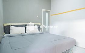 Crown Residence Hotel near Tugu Yogyakarta Mitra RedDoorz